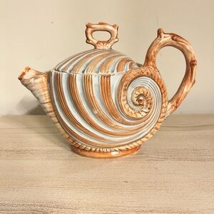 Italian made beautiful glazed swirl bluish/gray and light brown tea pot